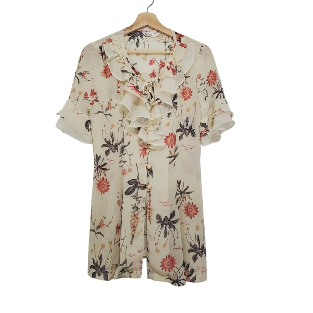 SXC | Floral Ruffle Button and Tie Front Blouse Lagenlook
